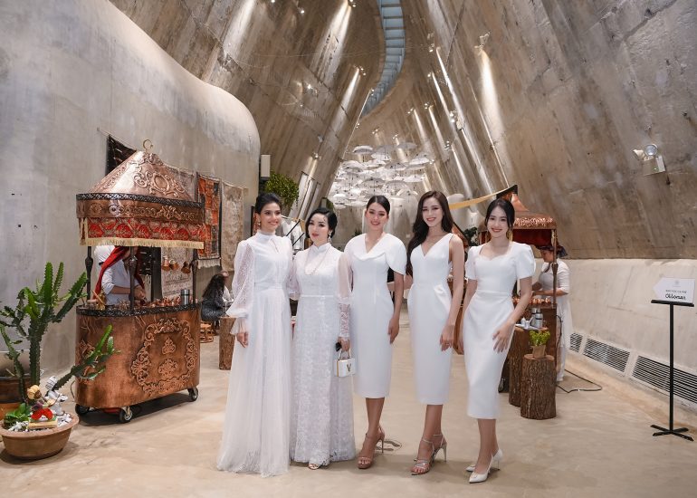 Hoa hậu Giáng My, Tiểu Vy, Đỗ Thị Hà cùng Á hậu Trương Thị May và Họa sĩ- nhà thiết kế Anh Thư trải nghiệm Hành trình “Tỉnh thức là có thể” tại Bảo tàng Thế giới Cà phê