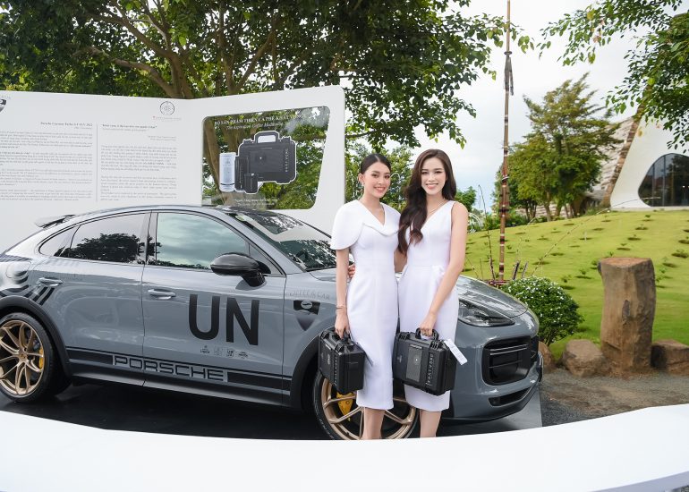 Hoa hậu Tiểu Vy, Hoa hậu Đỗ Thị Hà khám phá Bộ sản phẩm Thiền cà phê tại Bảo tàng Thế giới Cà phê