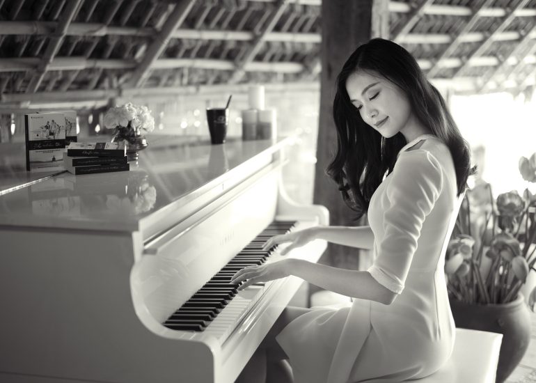 Hoa hậu Thùy Dung trải nghiệm Lối sống Tỉnh thức tại M'Drắk