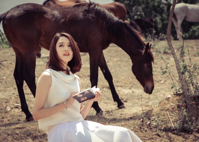 Á hậu Hoàng Anh trải nghiệm Lối sống Tỉnh Thức tại M'Drắk