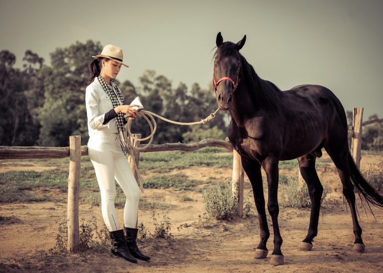 Hoa hậu Thùy Dung trải nghiệm Lối sống Tỉnh thức tại M'Drắk