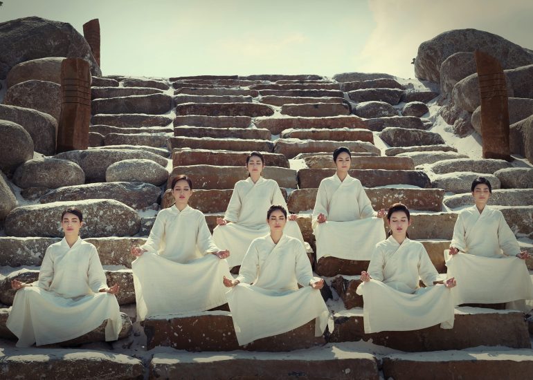 Hoa hậu Ngọc Hân, Phạm Hương, Mai Phương Thúy và các Á hậu Huyền My, Tú Anh, Trương Thị May, Lệ Hằng trải nghiệm Lối sống Tỉnh thức tại M'Drắk