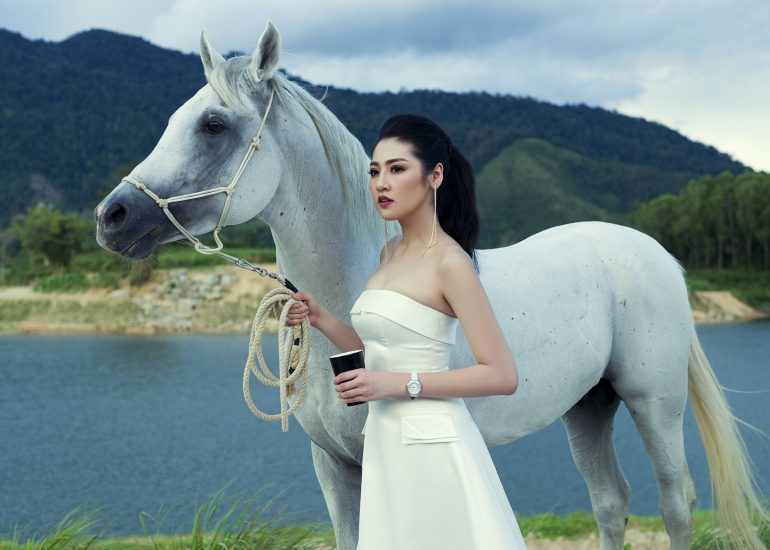 Á hậu Tú Anh trải nghiệm Lối sống Tỉnh thức tại M'Drắk