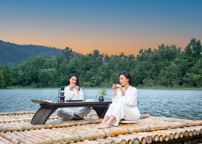 Hoa hậu Tiểu Vy và Á hậu Kim Duyên trải nghiệm Lối sống Tỉnh thức tại M'Drắk