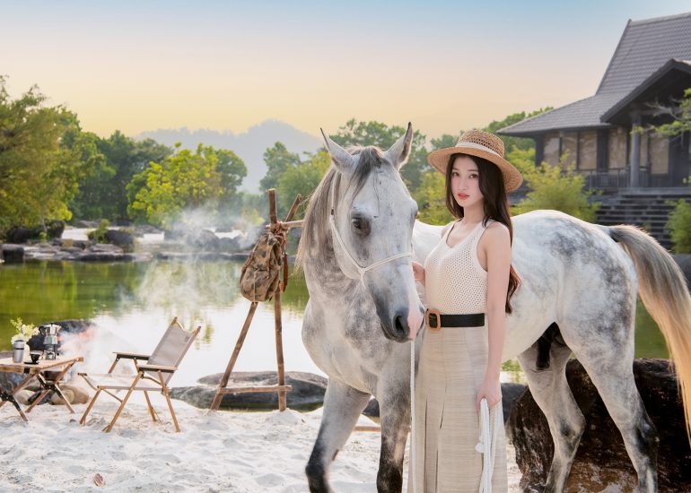 Á hậu Phương Nhi trải nghiệm Lối sống Tỉnh thức tại M'Drắk