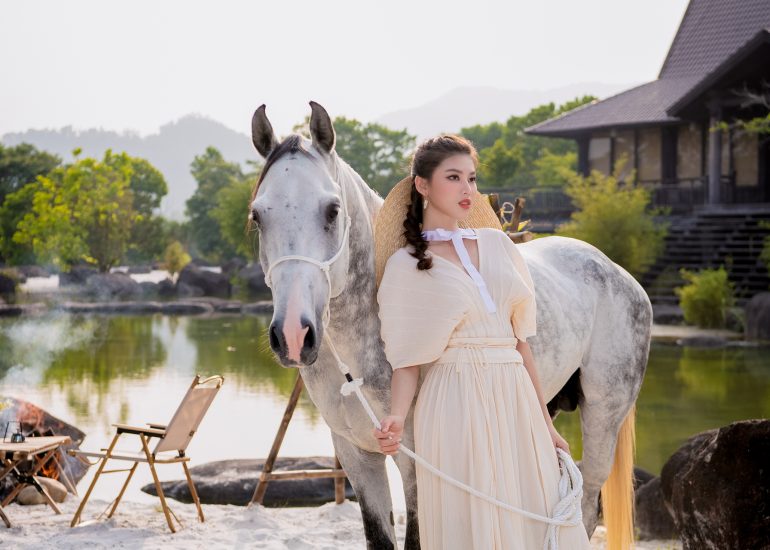 Á hậu Ngọc Thảo trải nghiệm Lối sống Tỉnh thức tại M'Drắk