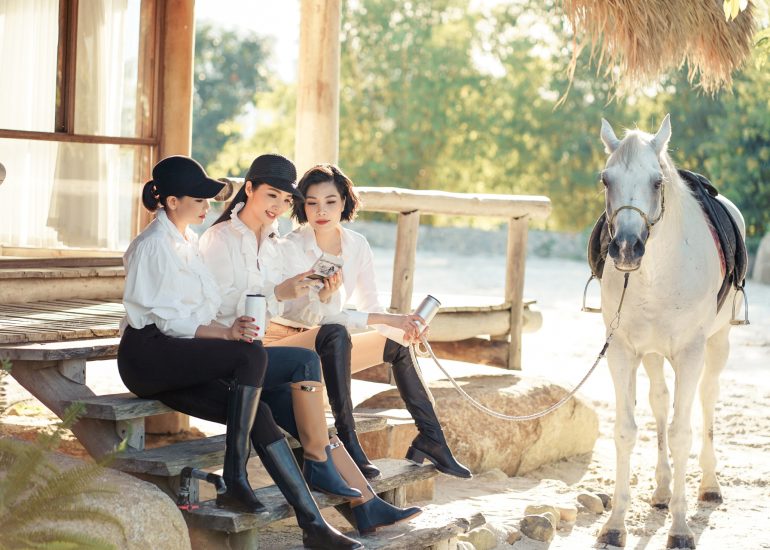 Hoa hậu Hà Kiều Anh, Hoa hậu Giáng My và cựu siêu mẫu Vũ Cẩm Nhung trải nghiệm Lối sống Tỉnh thức tại M'Drắk