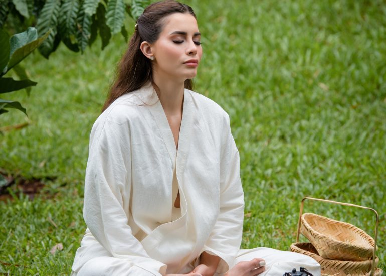 Á hậu Hoa hậu Hòa bình Quốc tế 2023 María Alejandra López trải nghiệm Lối sống Tỉnh thức tại Thành phố Cà phê, Đắk Lắk