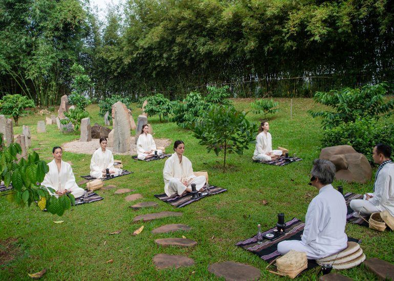 Hoa hậu và các Á hậu Hoa hậu Hòa bình Quốc tế 2023 trải nghiệm Lối sống Tỉnh thức tại Thành phố Cà phê, Đắk Lắk