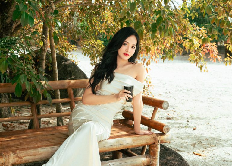 Á hậu Trịnh Thùy Linh trải nghiệm Lối sống Tỉnh thức tại M'Drắk