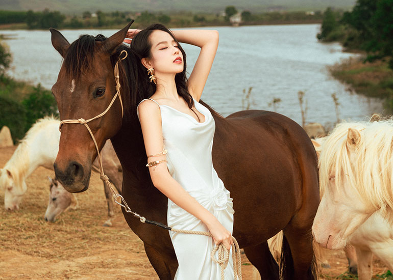 Hoa hậu Thanh Thủy trải nghiệm Lối sống Tỉnh thức tại M'Drắk