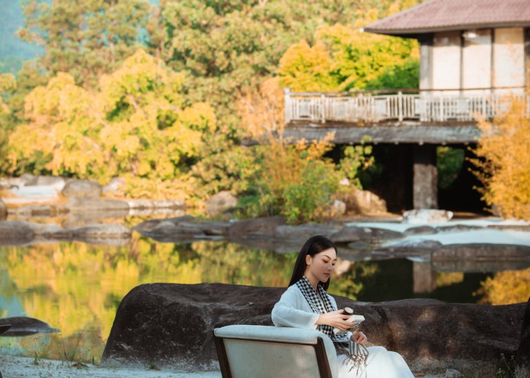 Hoa hậu Đoàn Thu Thủy trải nghiệm Lối sống Tỉnh thức tại M'Drắk