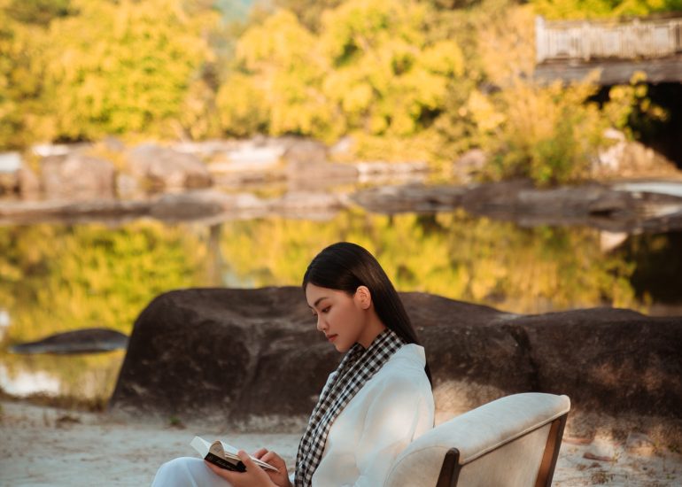 Hoa hậu Đoàn Thu Thủy trải nghiệm Lối sống Tỉnh thức tại M'Drắk